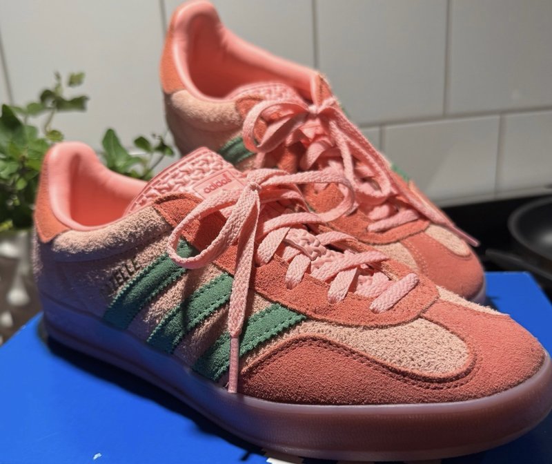 Adidas Gazelle pink. Foto: Tradera Adidas Gazelle pink. Foto: Tradera